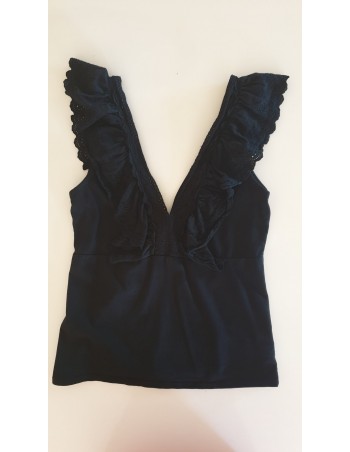 Maglia nera con pizzo