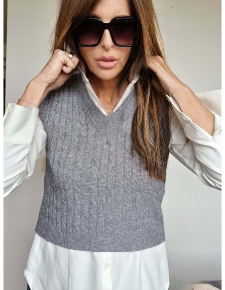 Gilet caldo, smanicato e avvitato , elasticizzato taglia unica abbinabile con camicia, maglietta oppure senza niente sotto